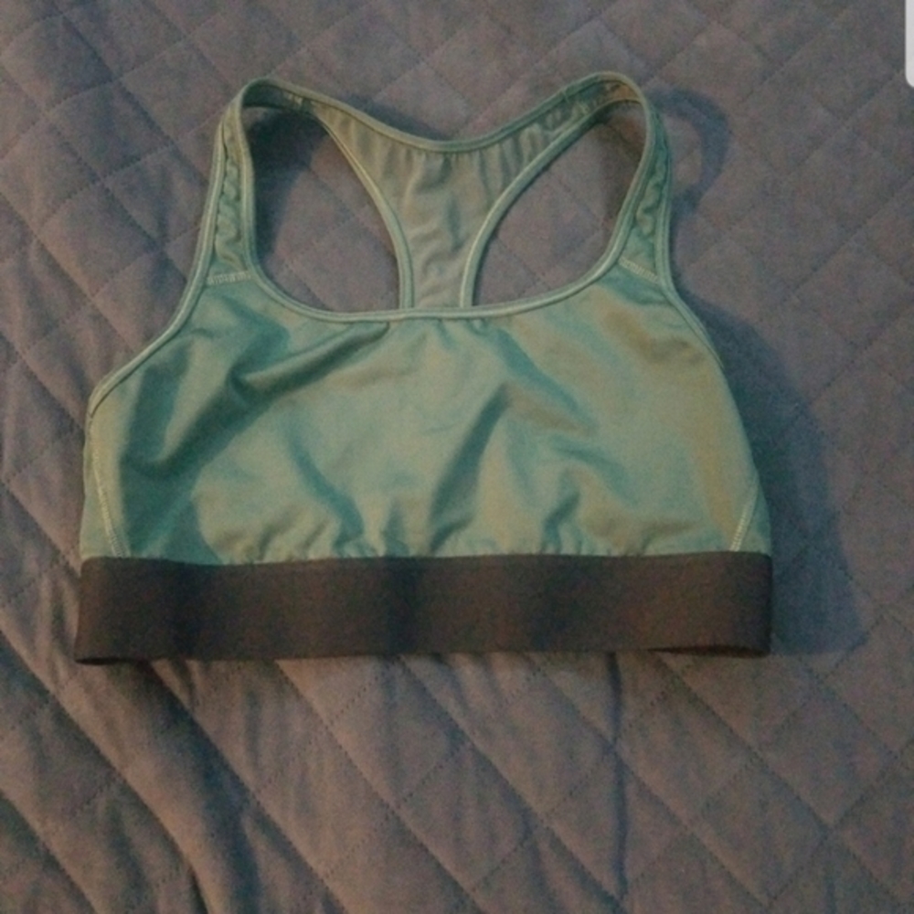 Victoria Sport, Racerback Sports‎ Bra Size M, Color Green - Picture 2 of 5